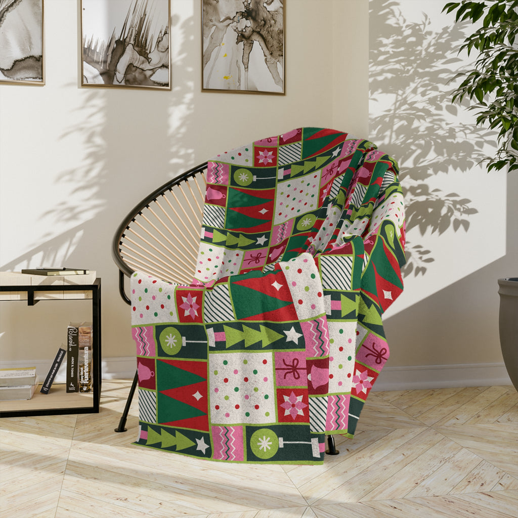 Christmas Patchwork Velvet Blanket — Retro Trees & Ornaments Holiday Throw